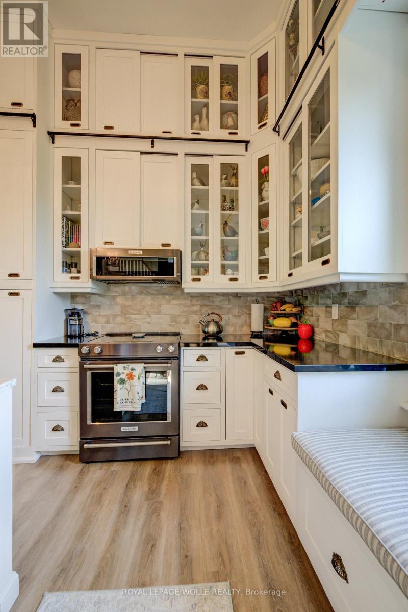 












6265 LINE 89

,
North Perth,




Ontario
N0G1Y0

