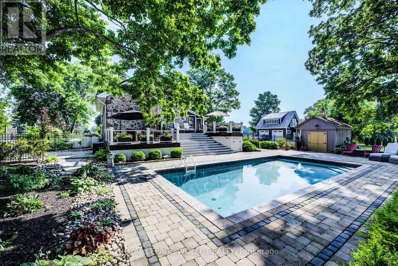 












6265 LINE 89

,
North Perth,




Ontario
N0G1Y0

