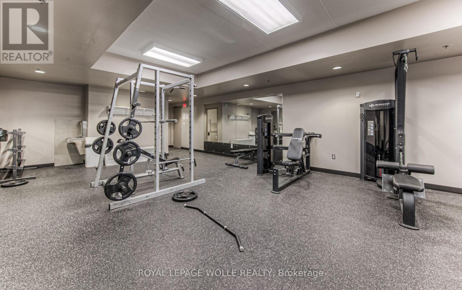 












401 - 8 HICKORY STREET W

,
Waterloo,




Ontario
N2L3H6

