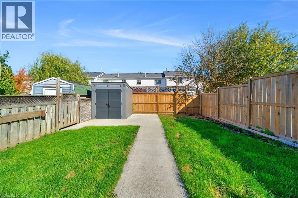 












22 PLEASANT GROVE Terrace

,
Grimsby,




Ontario
L3M5G8

