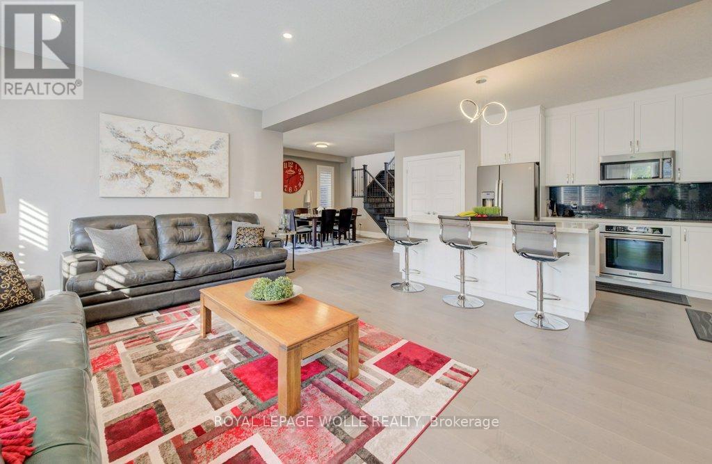 












43 GREYHAWK STREET

,
Kitchener,




Ontario
N2K0C7

