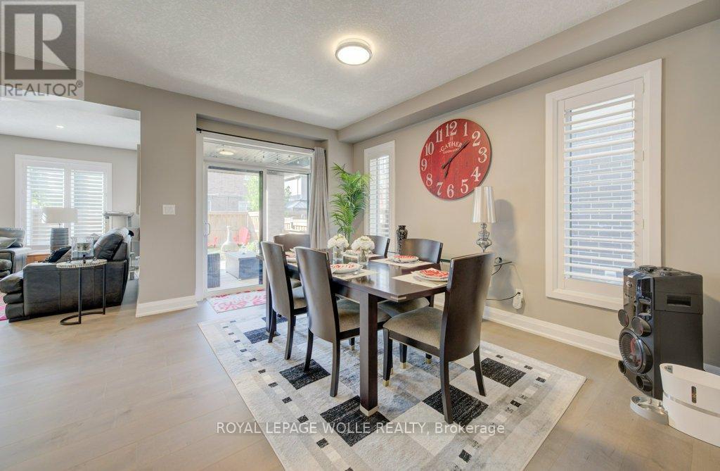 












43 GREYHAWK STREET

,
Kitchener,




Ontario
N2K0C7

