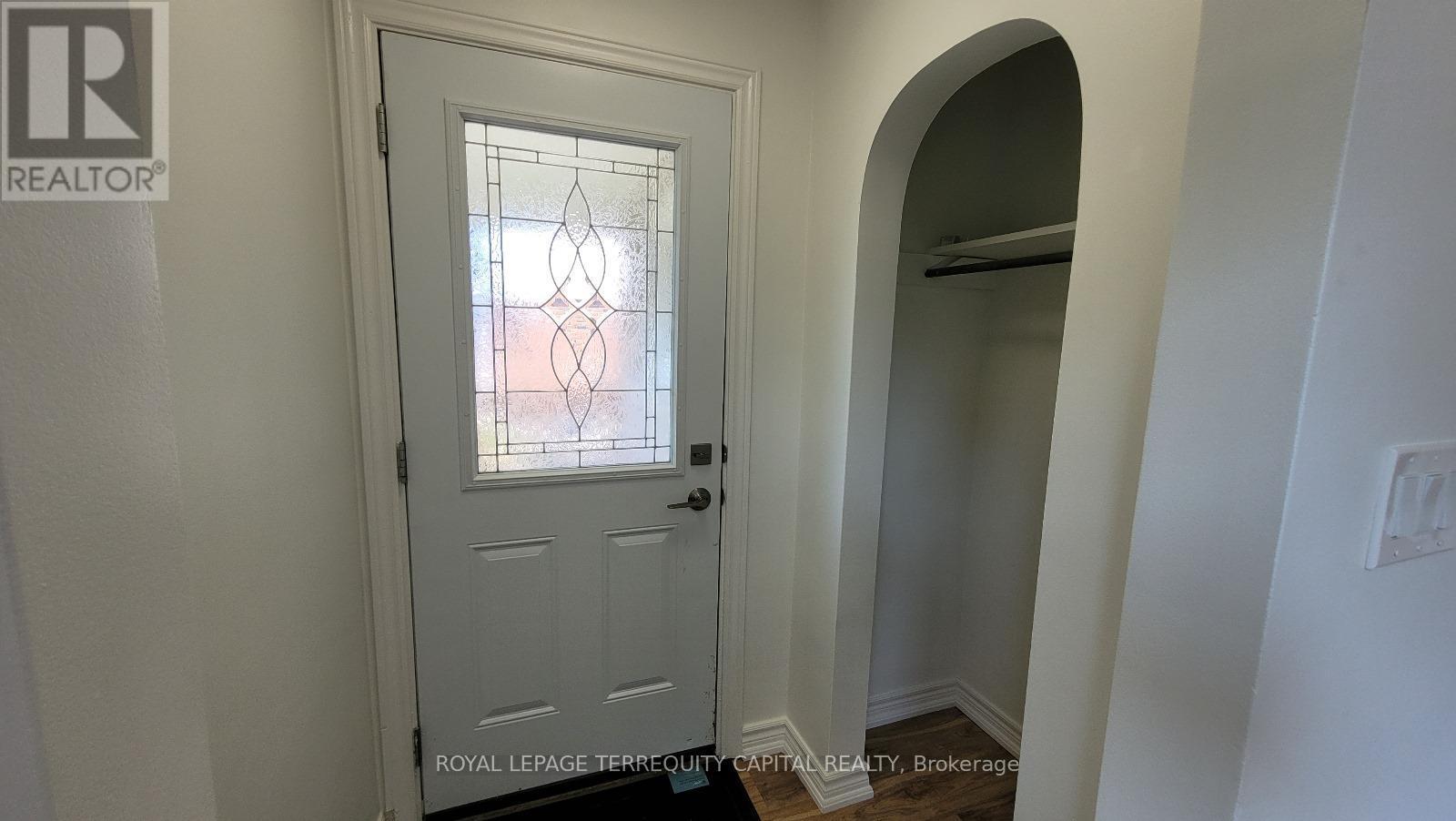 












MAIN - 27 FAIRBURN AVENUE

,
St. Catharines,




Ontario
L2T1B1

