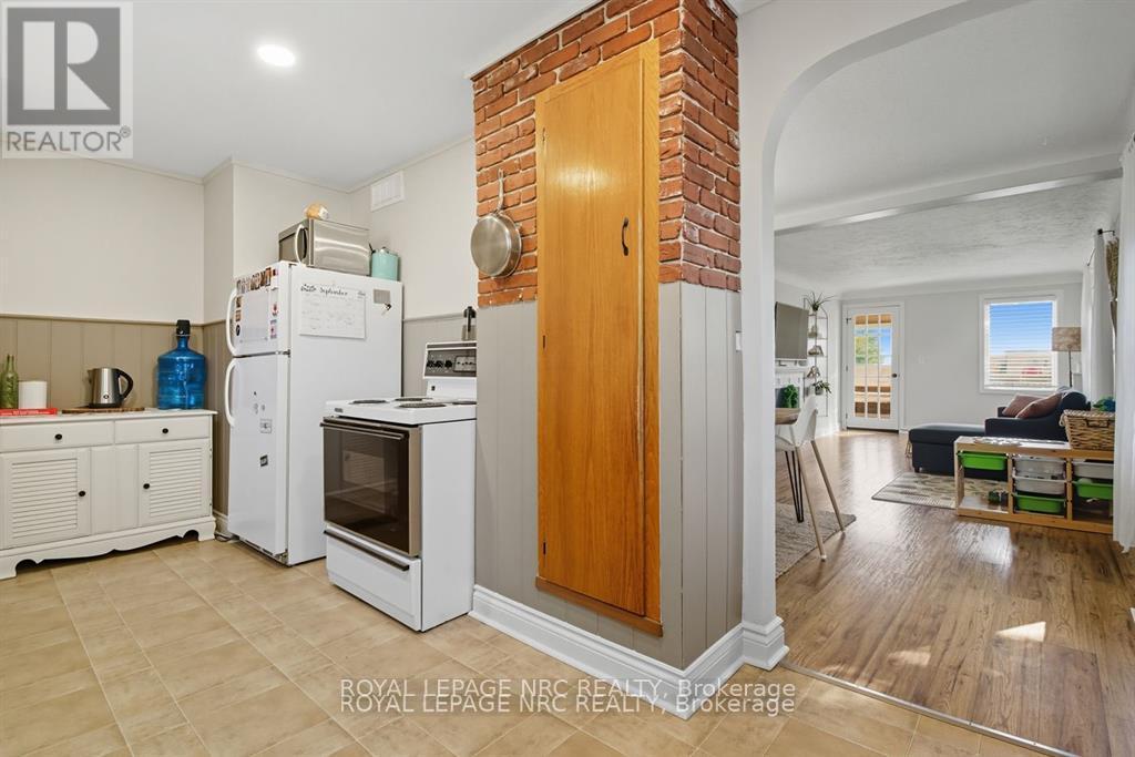 












2459 THOMPSON ROAD

,
Niagara Falls (Church's Lane),




Ontario
L2E6S4

