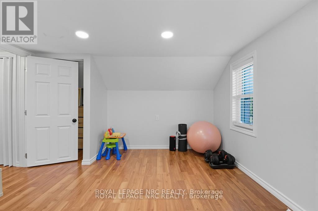 












2459 THOMPSON ROAD

,
Niagara Falls (Church's Lane),




Ontario
L2E6S4

