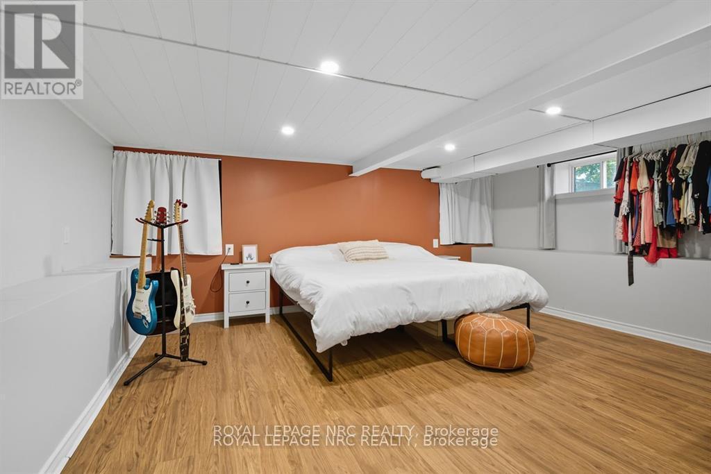 












2459 THOMPSON ROAD

,
Niagara Falls (Church's Lane),




Ontario
L2E6S4

