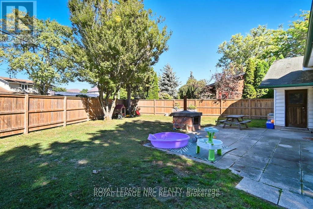 












2459 THOMPSON ROAD

,
Niagara Falls (Church's Lane),




Ontario
L2E6S4

