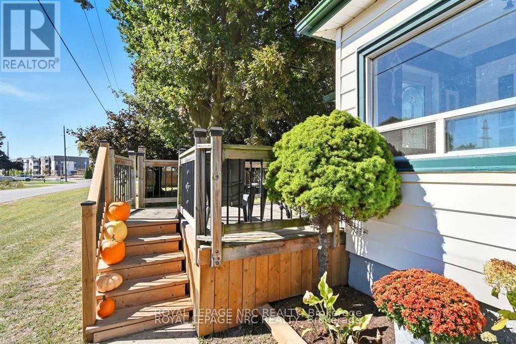 












2459 THOMPSON ROAD

,
Niagara Falls (Church's Lane),




Ontario
L2E6S4

