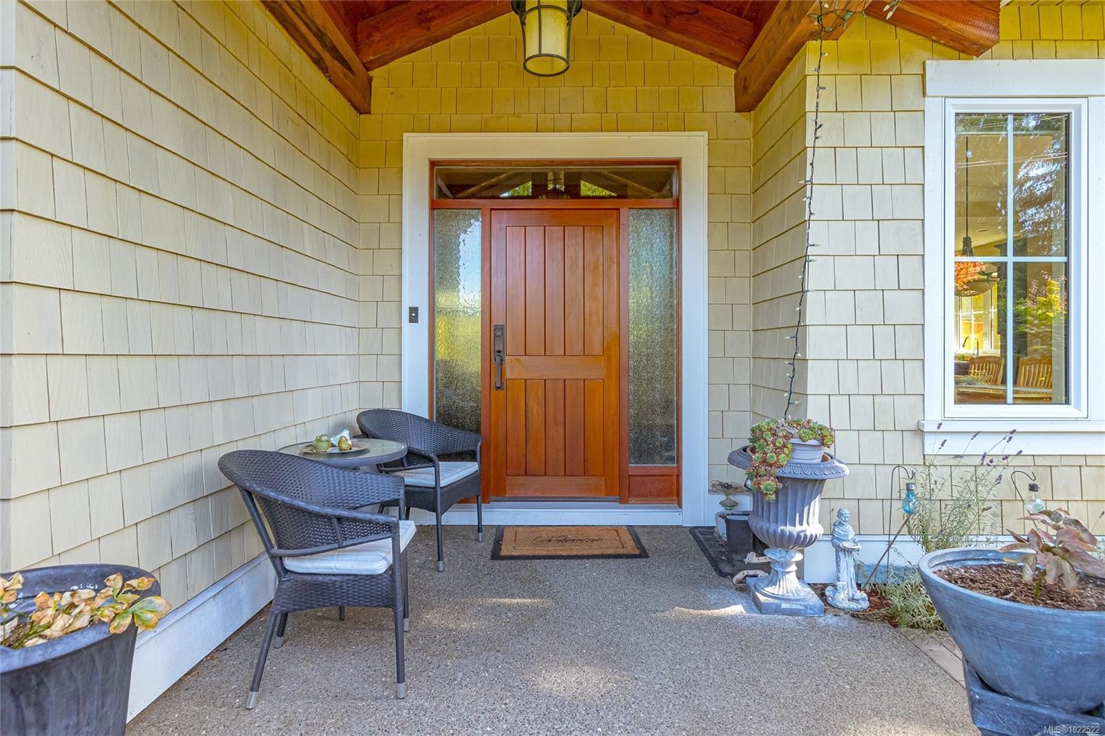 









598


Arbutus

St,
Qualicum Beach,




BC
V9K 1K6

