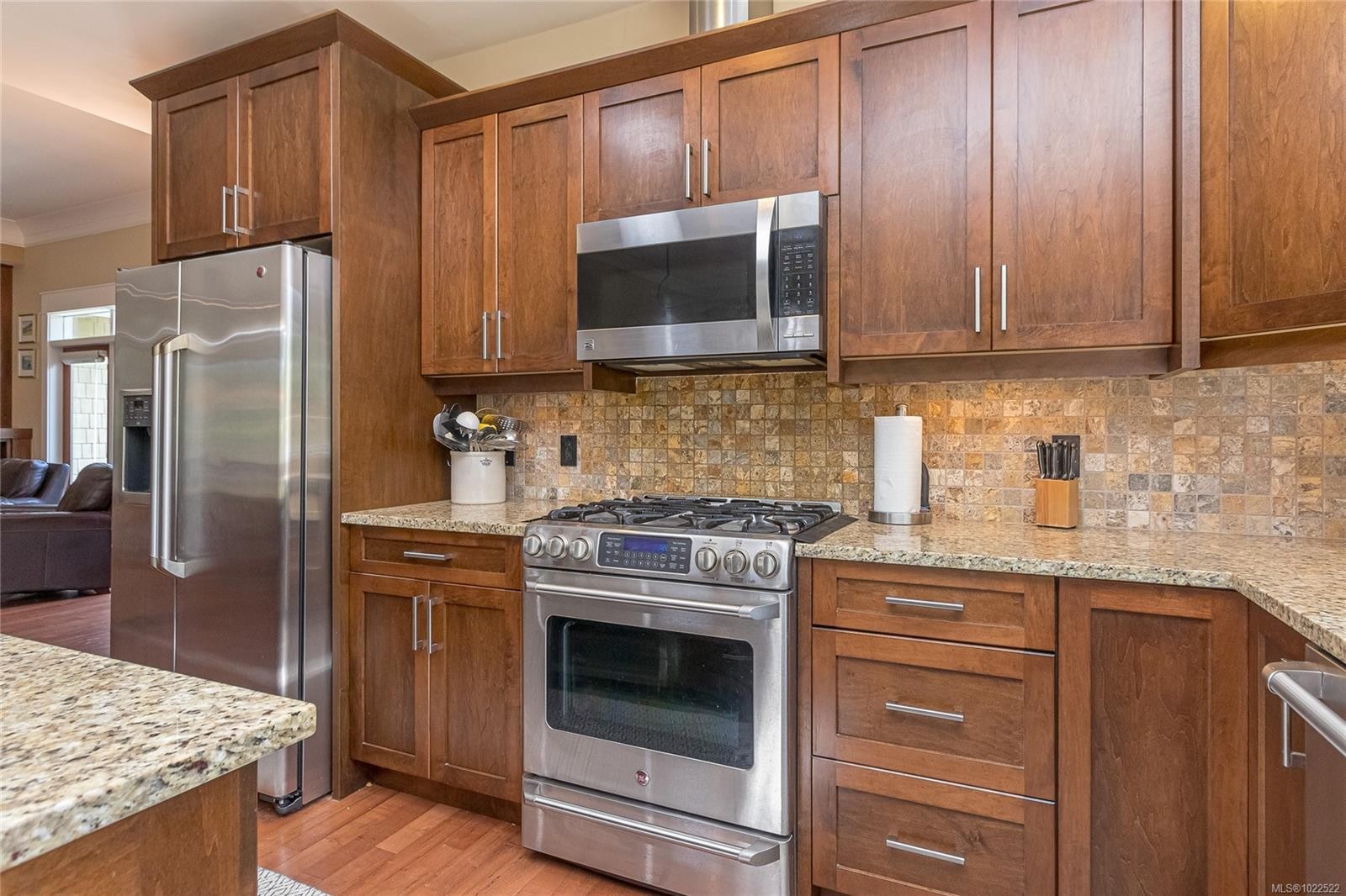 









598


Arbutus

St,
Qualicum Beach,




BC
V9K 1K6

