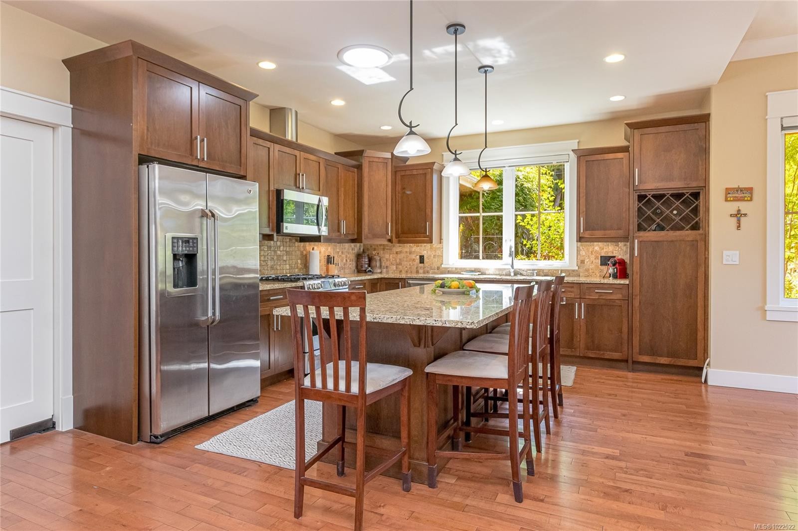 









598


Arbutus

St,
Qualicum Beach,




BC
V9K 1K6

