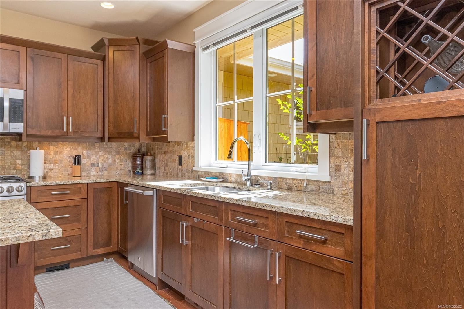 









598


Arbutus

St,
Qualicum Beach,




BC
V9K 1K6

