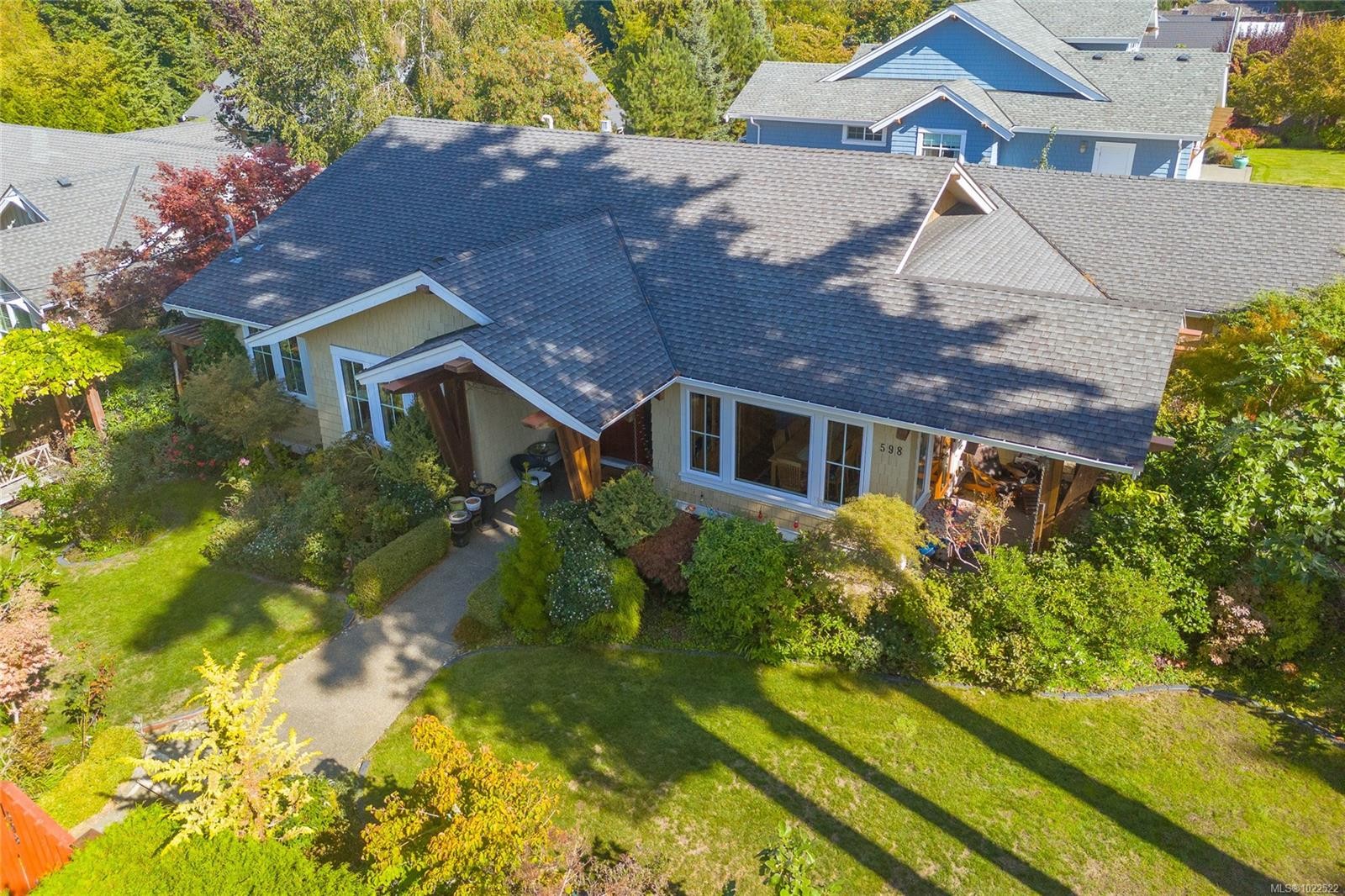 









598


Arbutus

St,
Qualicum Beach,




BC
V9K 1K6

