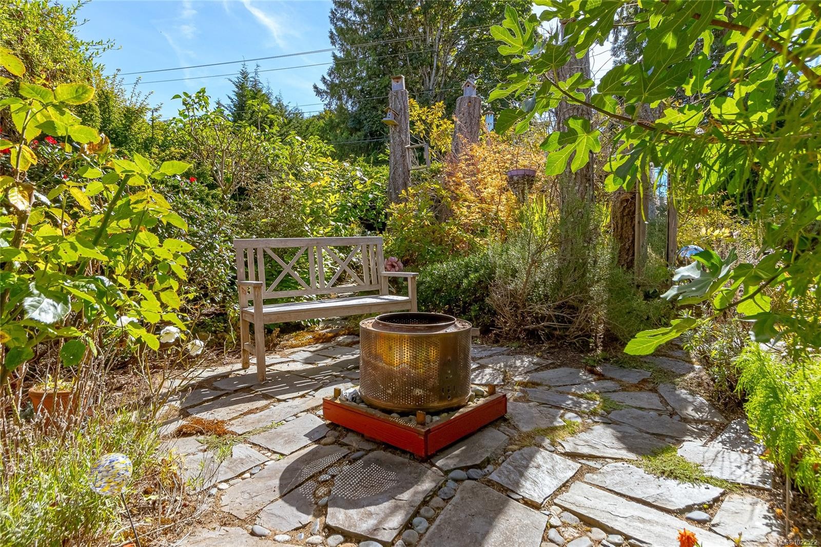 









598


Arbutus

St,
Qualicum Beach,




BC
V9K 1K6

