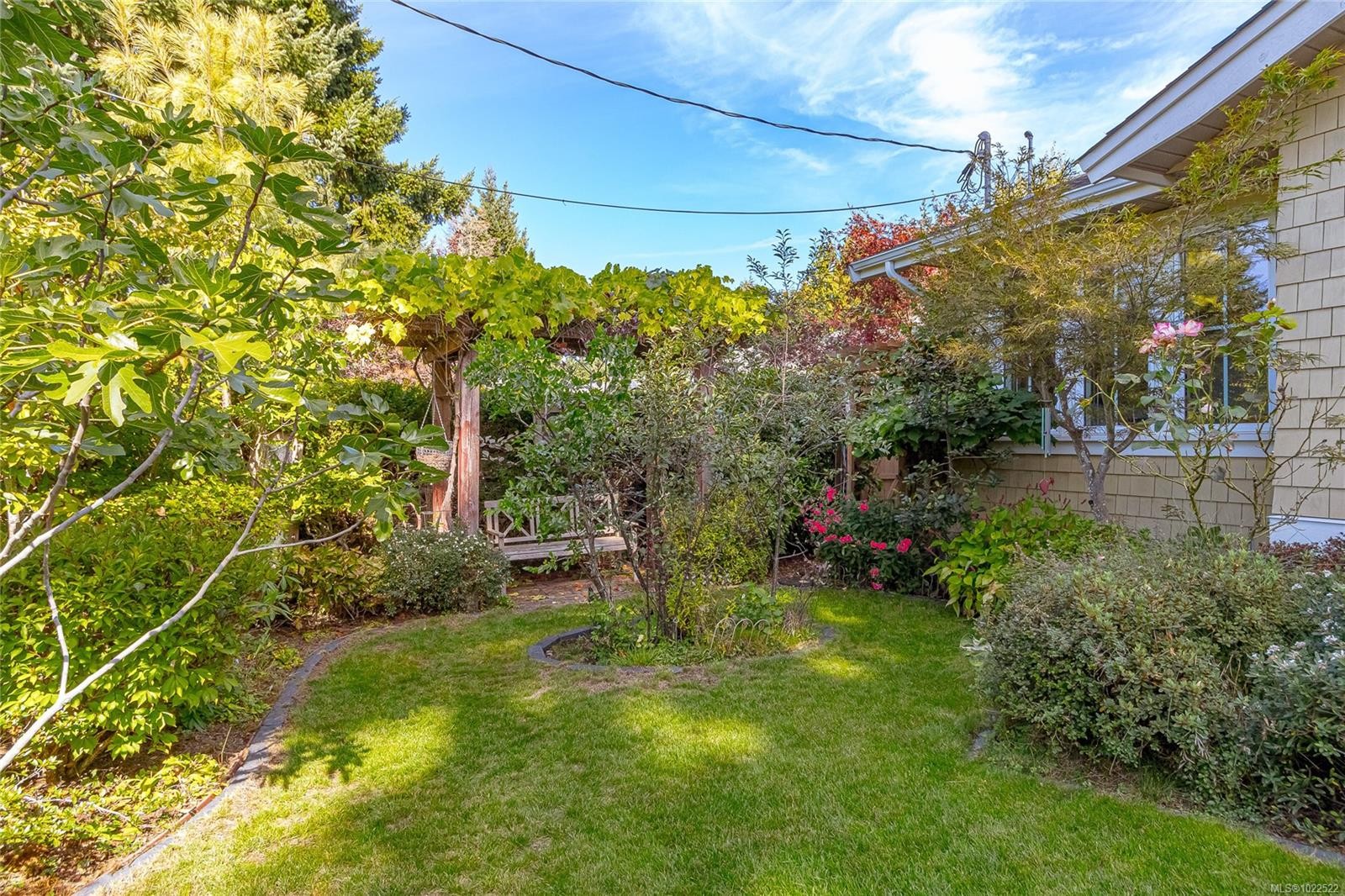 









598


Arbutus

St,
Qualicum Beach,




BC
V9K 1K6

