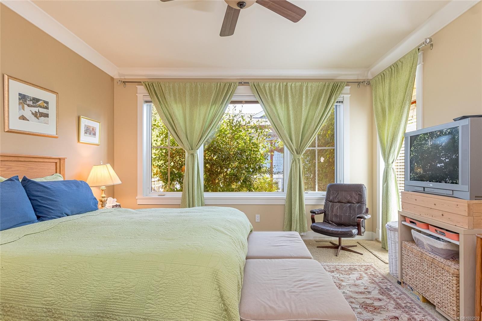 









598


Arbutus

St,
Qualicum Beach,




BC
V9K 1K6

