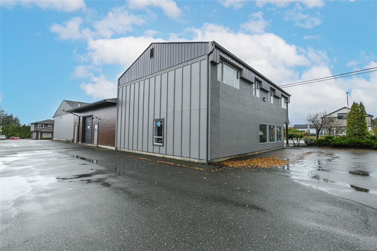 









821


Shamrock

Pl,
Comox,




BC
V9M 4G4

