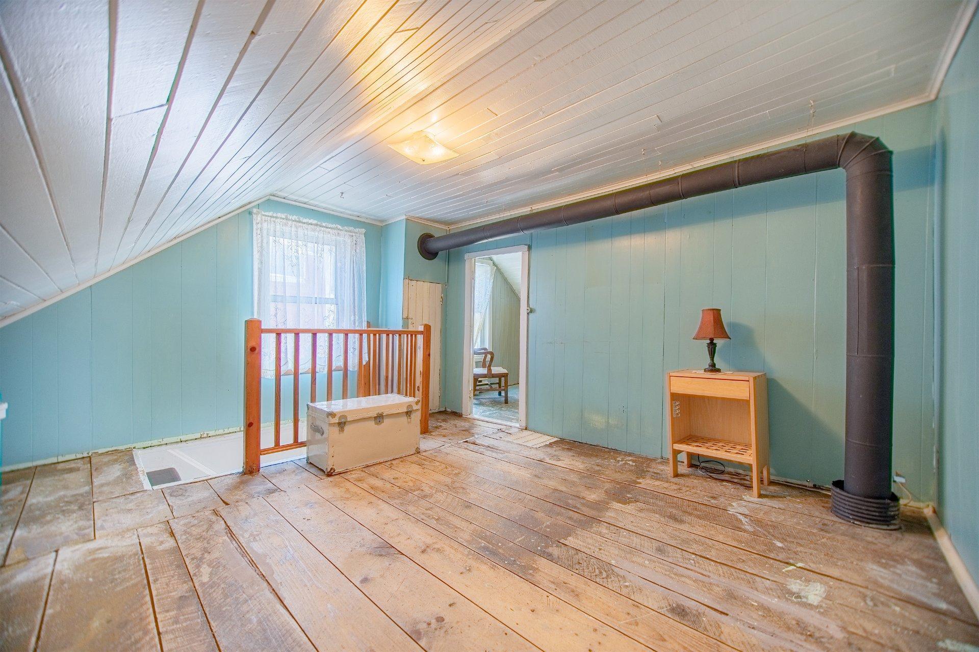 









871


Rue St-Antoine

,
Contrecoeur,




QC
J0L1C0

