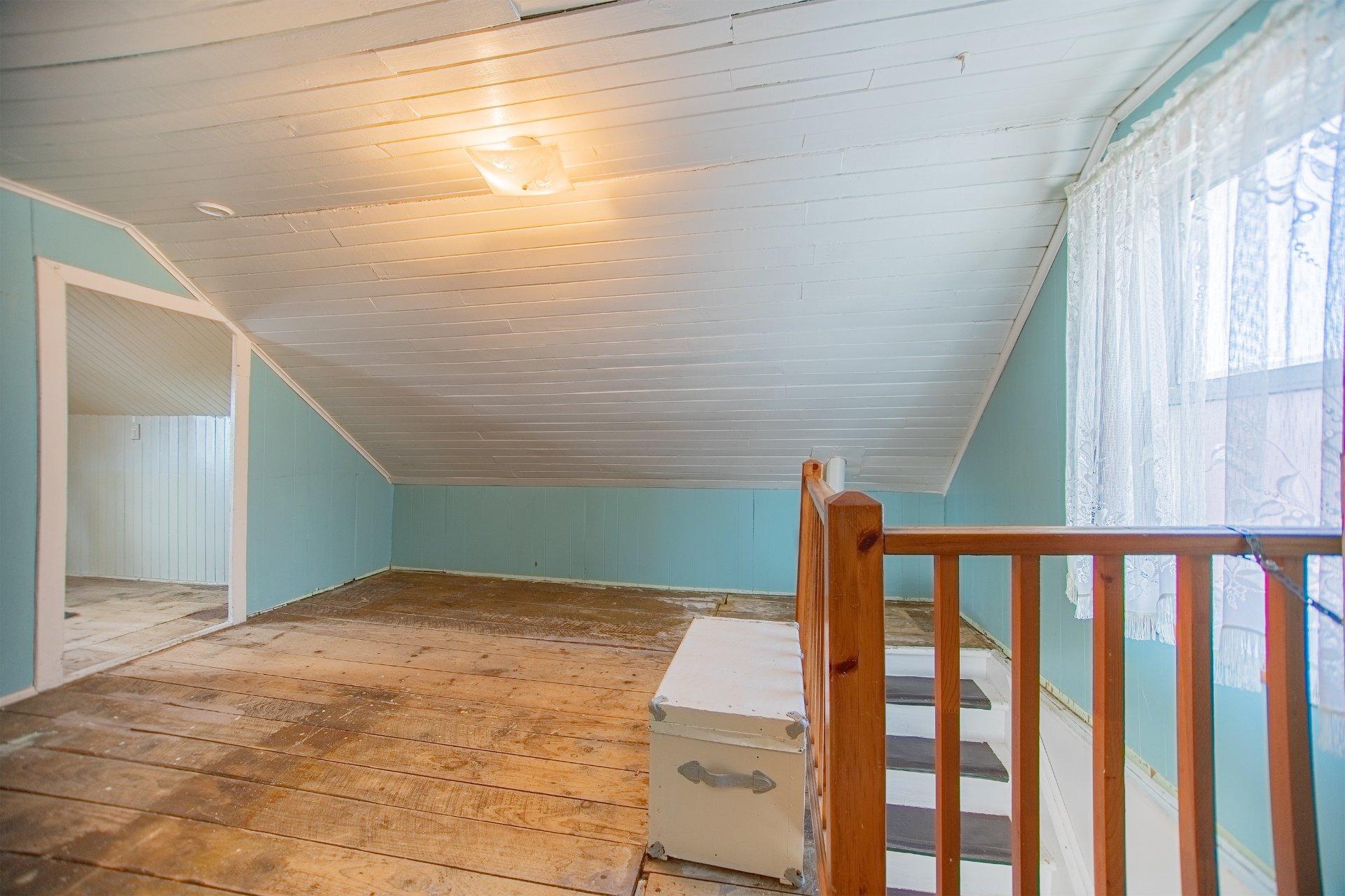 









871


Rue St-Antoine

,
Contrecoeur,




QC
J0L1C0

