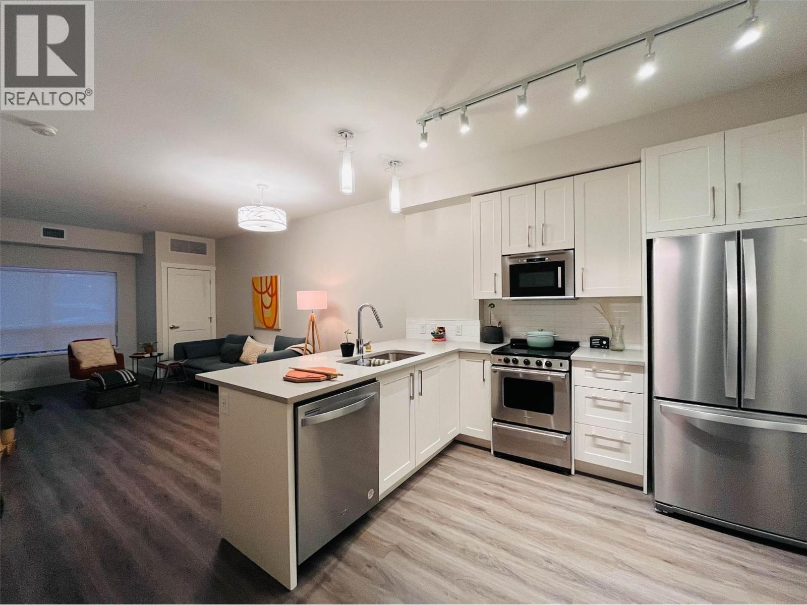 












191 Hollywood Road S Unit# 205

,
Kelowna,




British Columbia
V1X0B5

