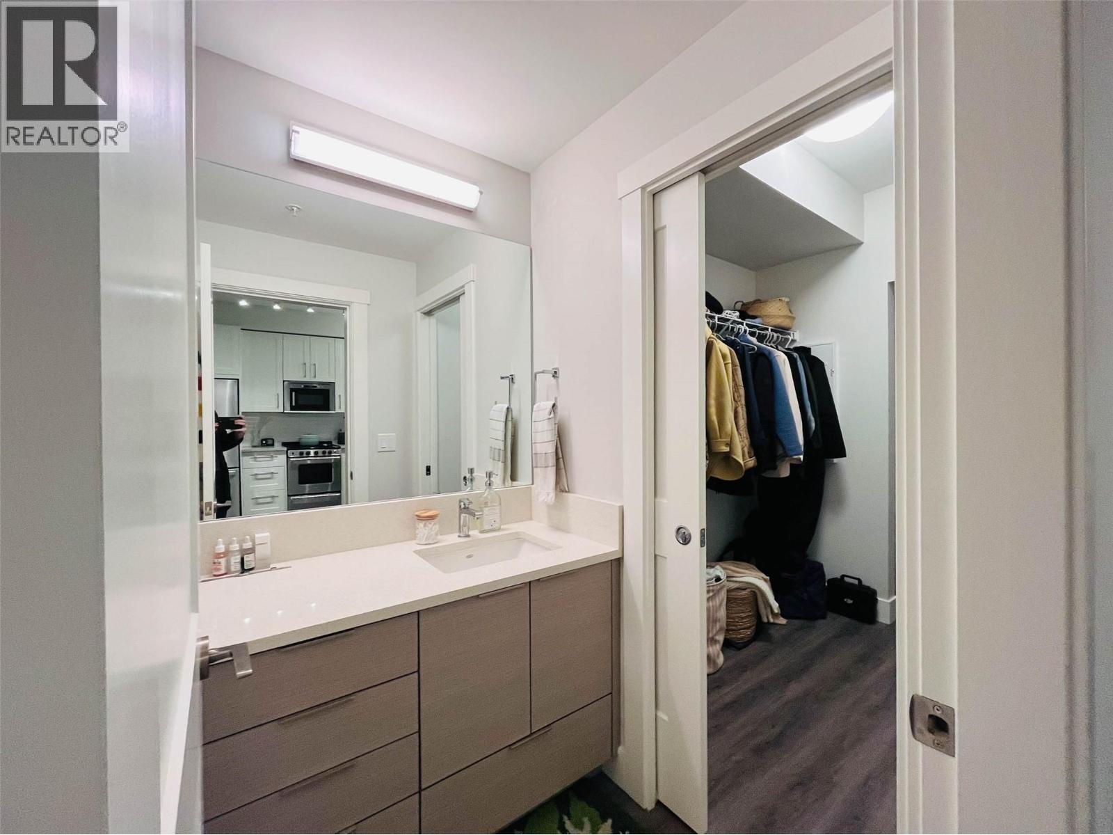 












191 Hollywood Road S Unit# 205

,
Kelowna,




British Columbia
V1X0B5

