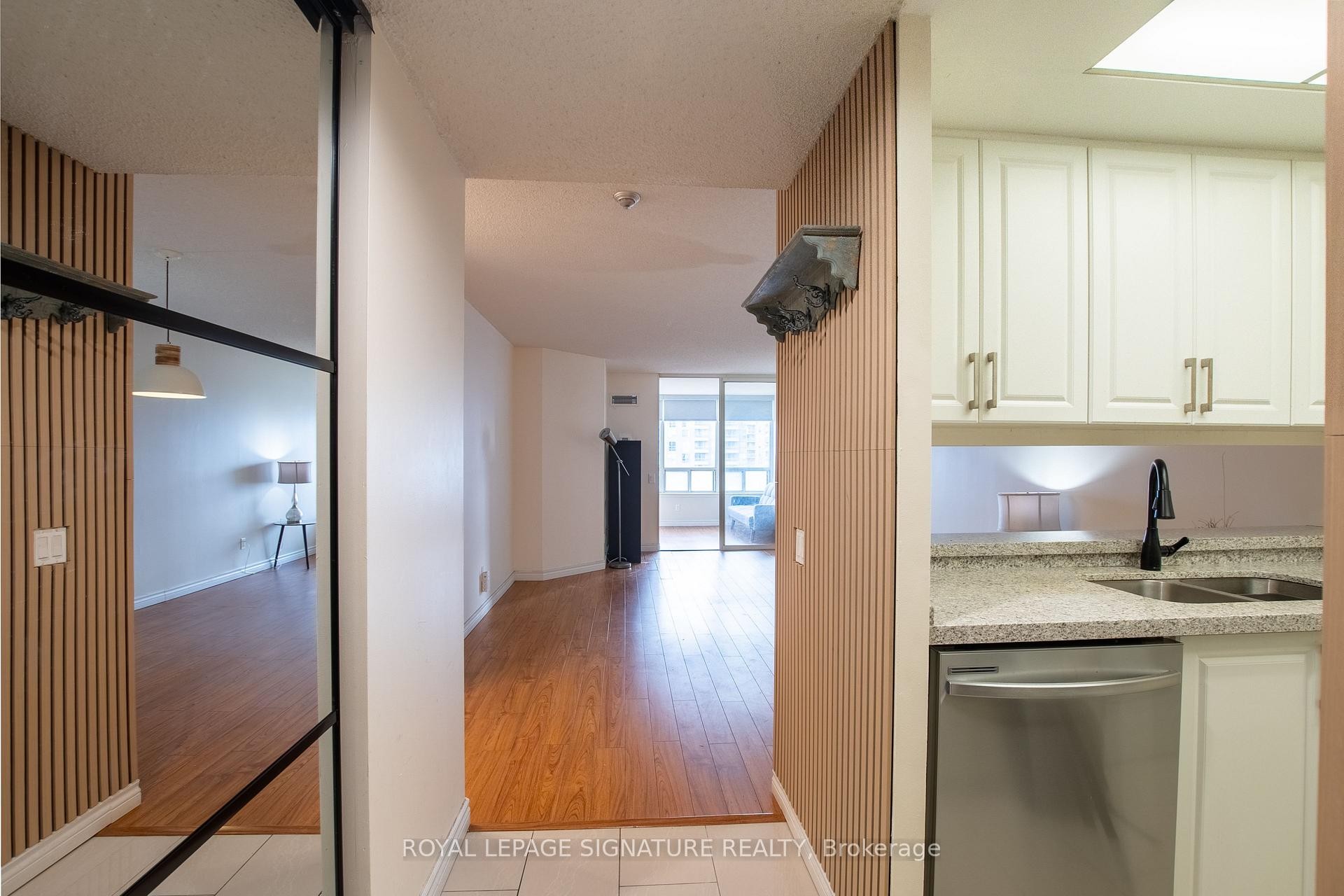 









7


Bishop

Avenue, 1604,
Toronto,




ON
M2M 4J4

