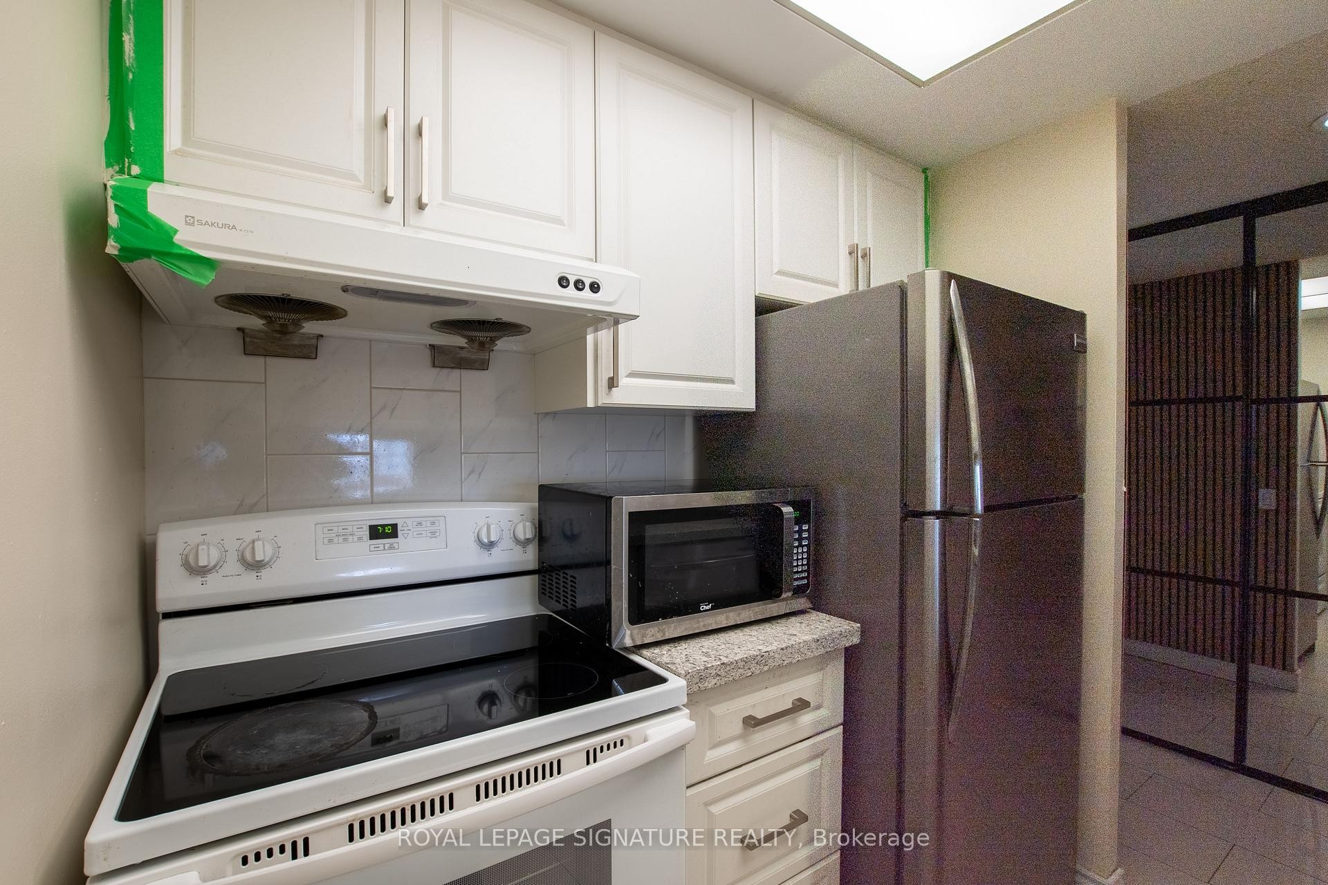 









7


Bishop

Avenue, 1604,
Toronto,




ON
M2M 4J4

