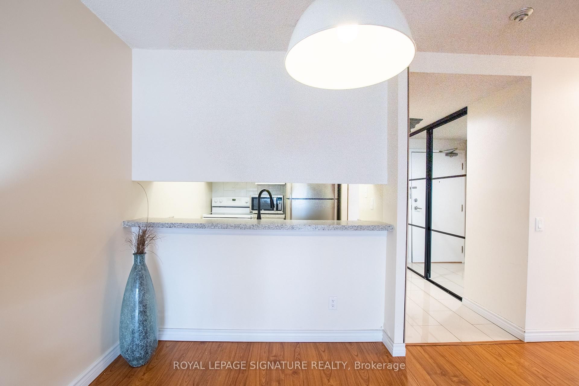 









7


Bishop

Avenue, 1604,
Toronto,




ON
M2M 4J4

