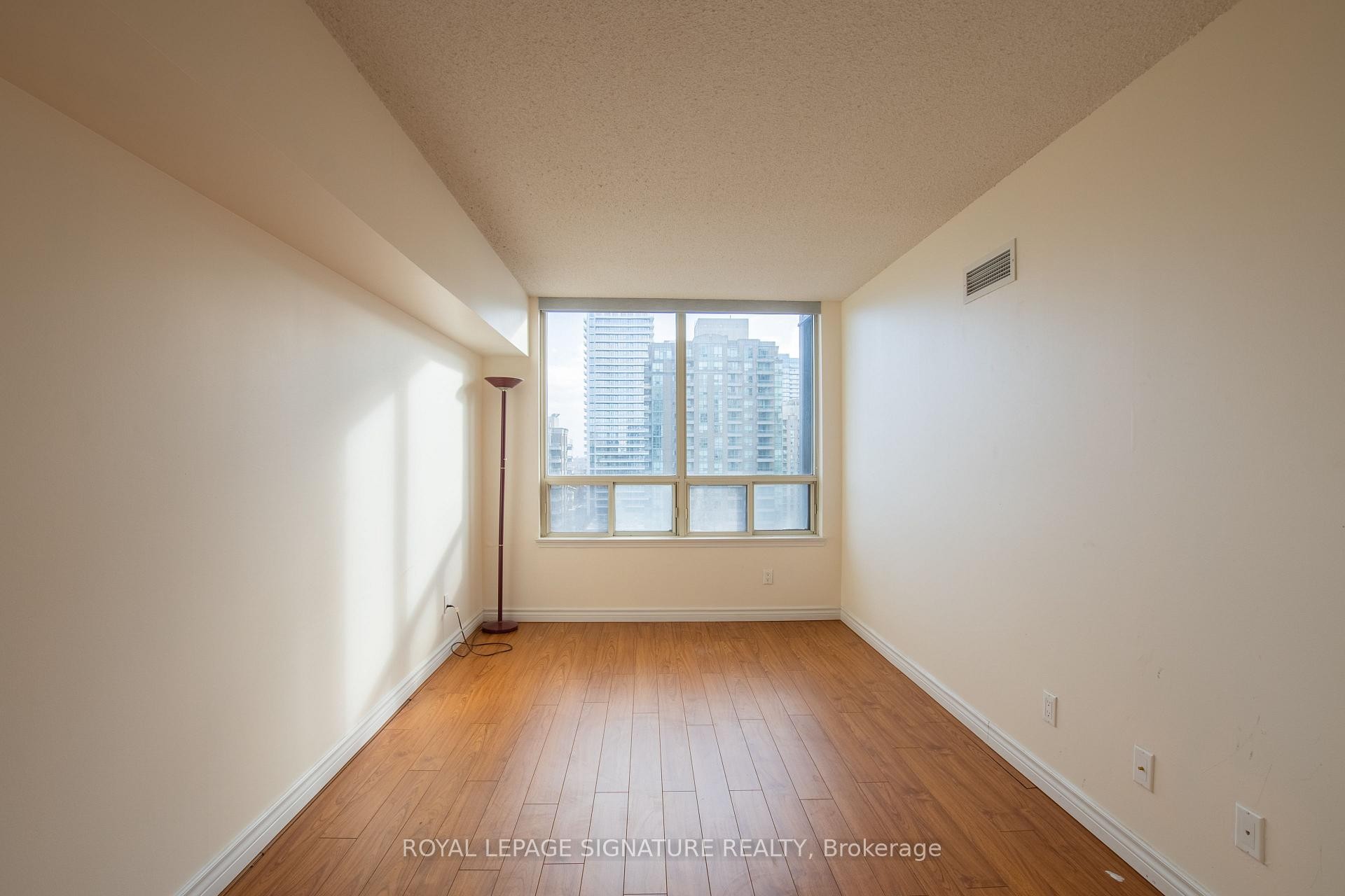









7


Bishop

Avenue, 1604,
Toronto,




ON
M2M 4J4

