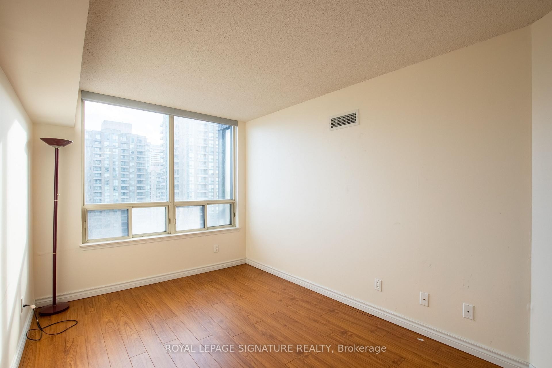 









7


Bishop

Avenue, 1604,
Toronto,




ON
M2M 4J4

