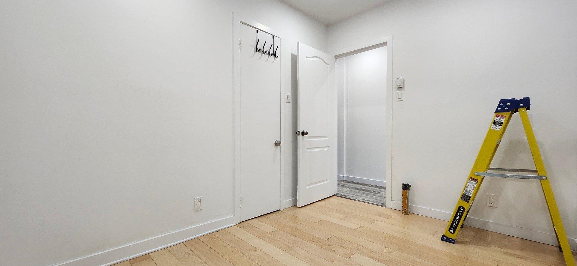 









2222


Rue Fleury E.

, 1,
Montréal (Ahuntsic-Cartierville),




QC
H2B1K4

