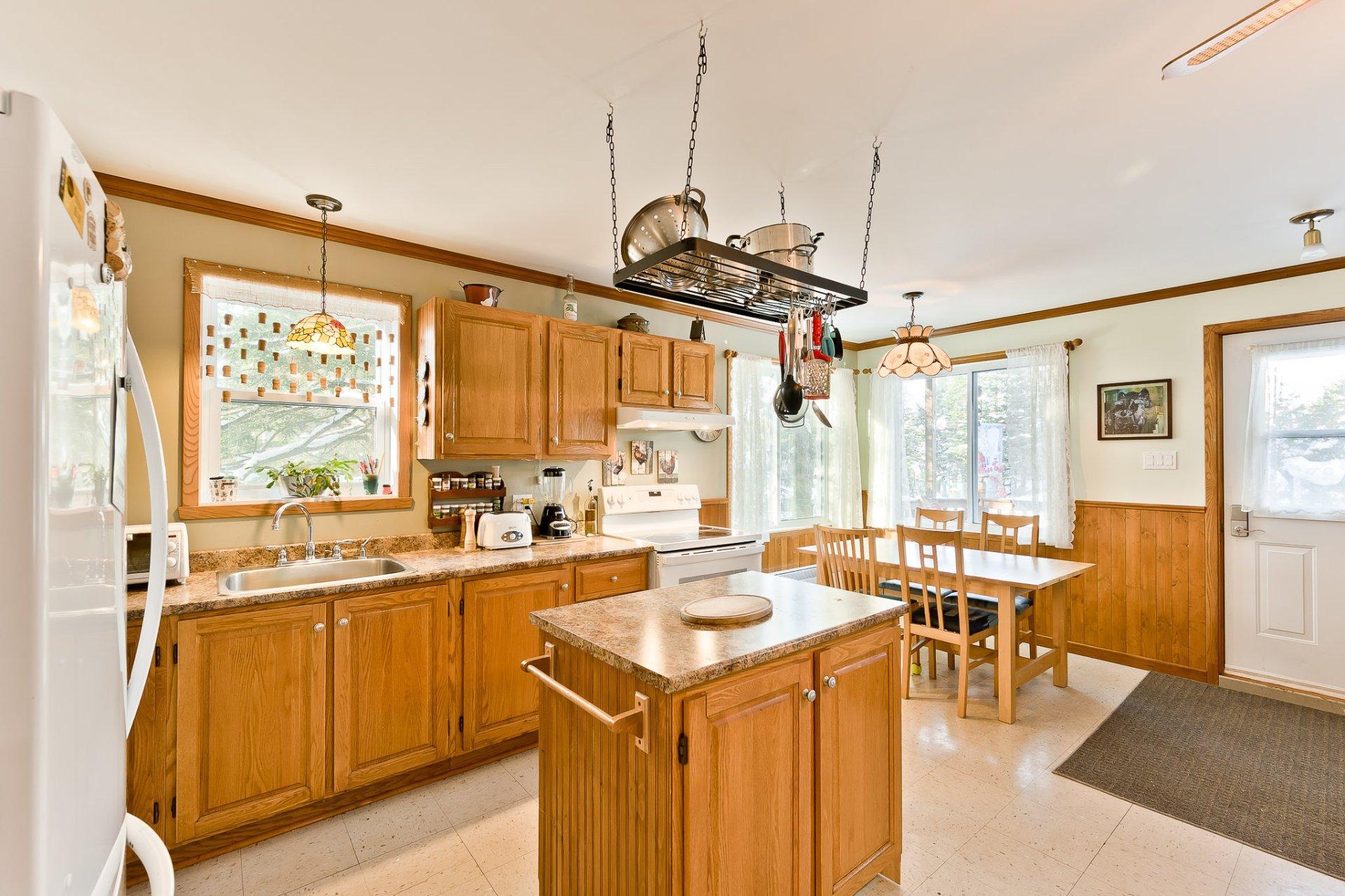 









4612


Rue Walters

,
Dunham,




QC
J0E1M0

