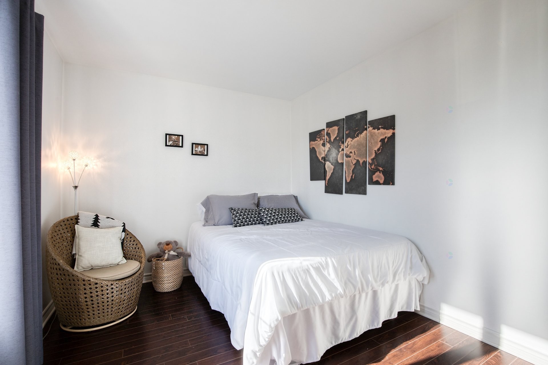 









744


Rue des Sureaux

, 8,
Boucherville,




QC
J4B0C8

