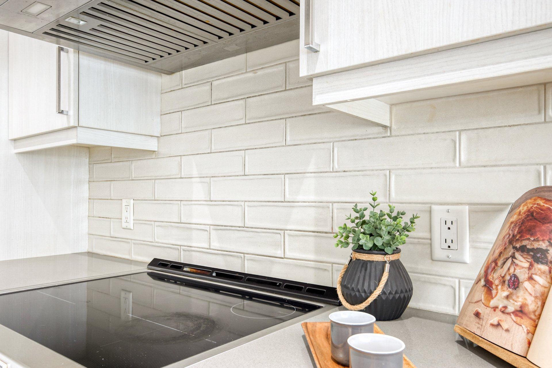 









1387


Rue du Bonheur

,
Saint-Alexandre,




QC
J0J1S0

