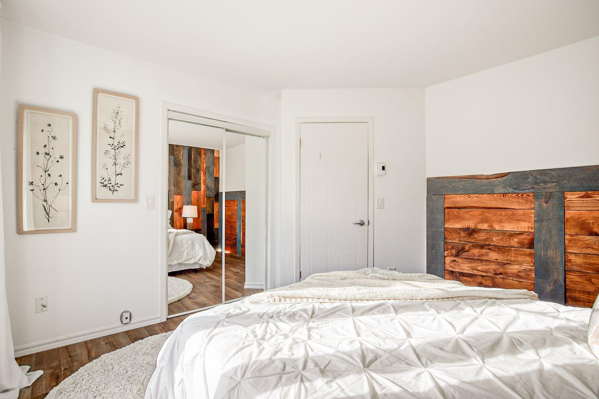 









1387


Rue du Bonheur

,
Saint-Alexandre,




QC
J0J1S0

