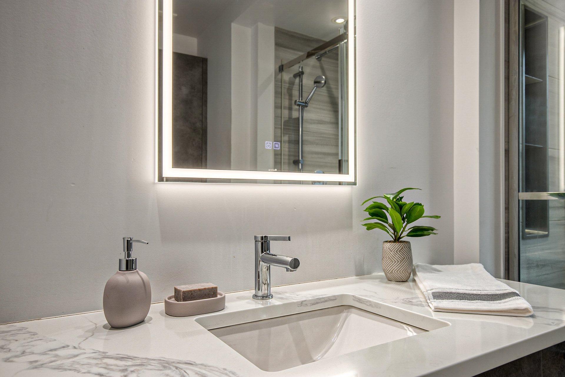 









1387


Rue du Bonheur

,
Saint-Alexandre,




QC
J0J1S0

