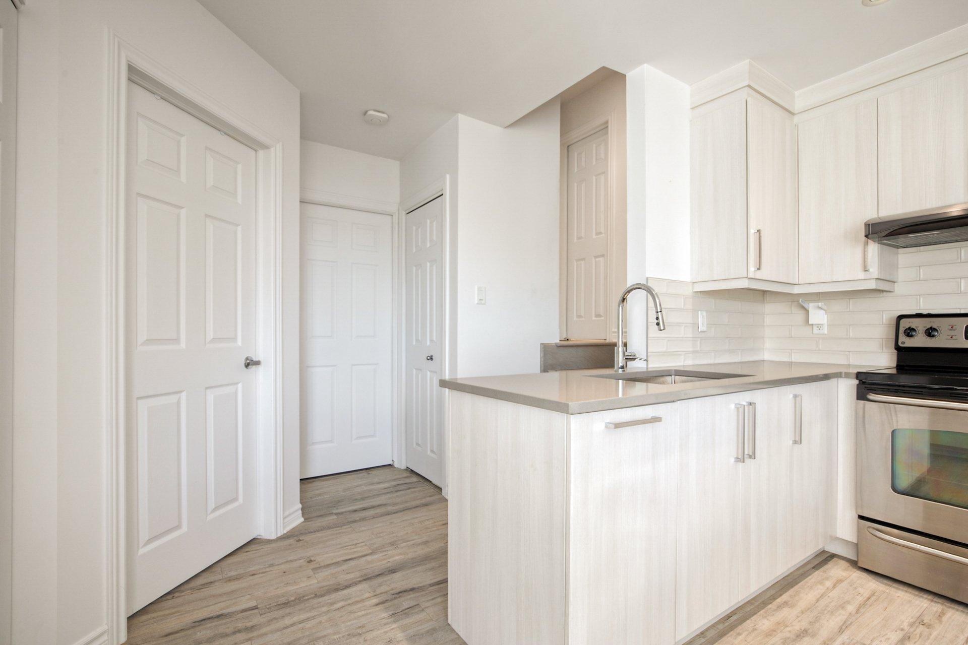 









1387


Rue du Bonheur

,
Saint-Alexandre,




QC
J0J1S0

