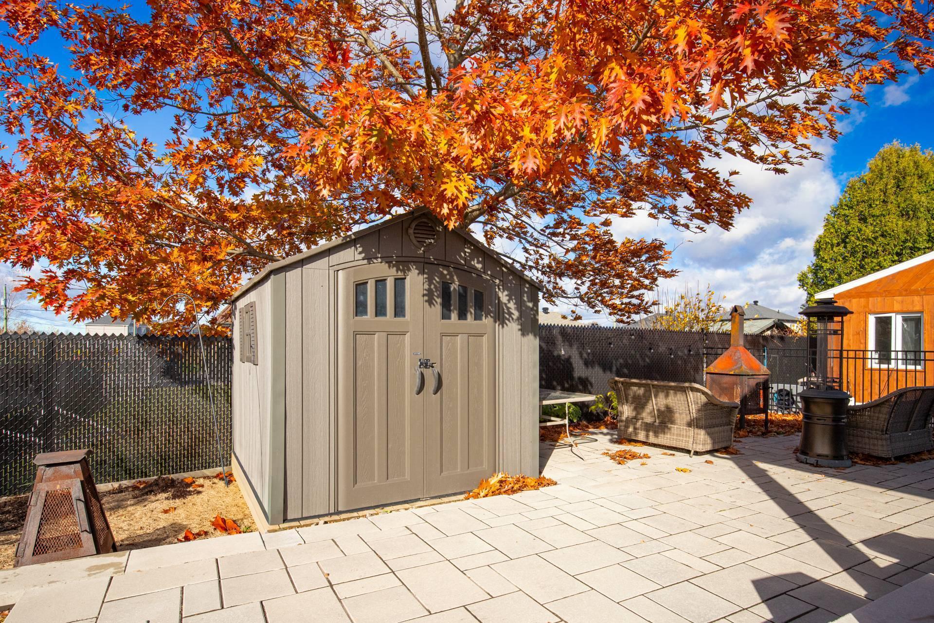 









1387


Rue du Bonheur

,
Saint-Alexandre,




QC
J0J1S0

