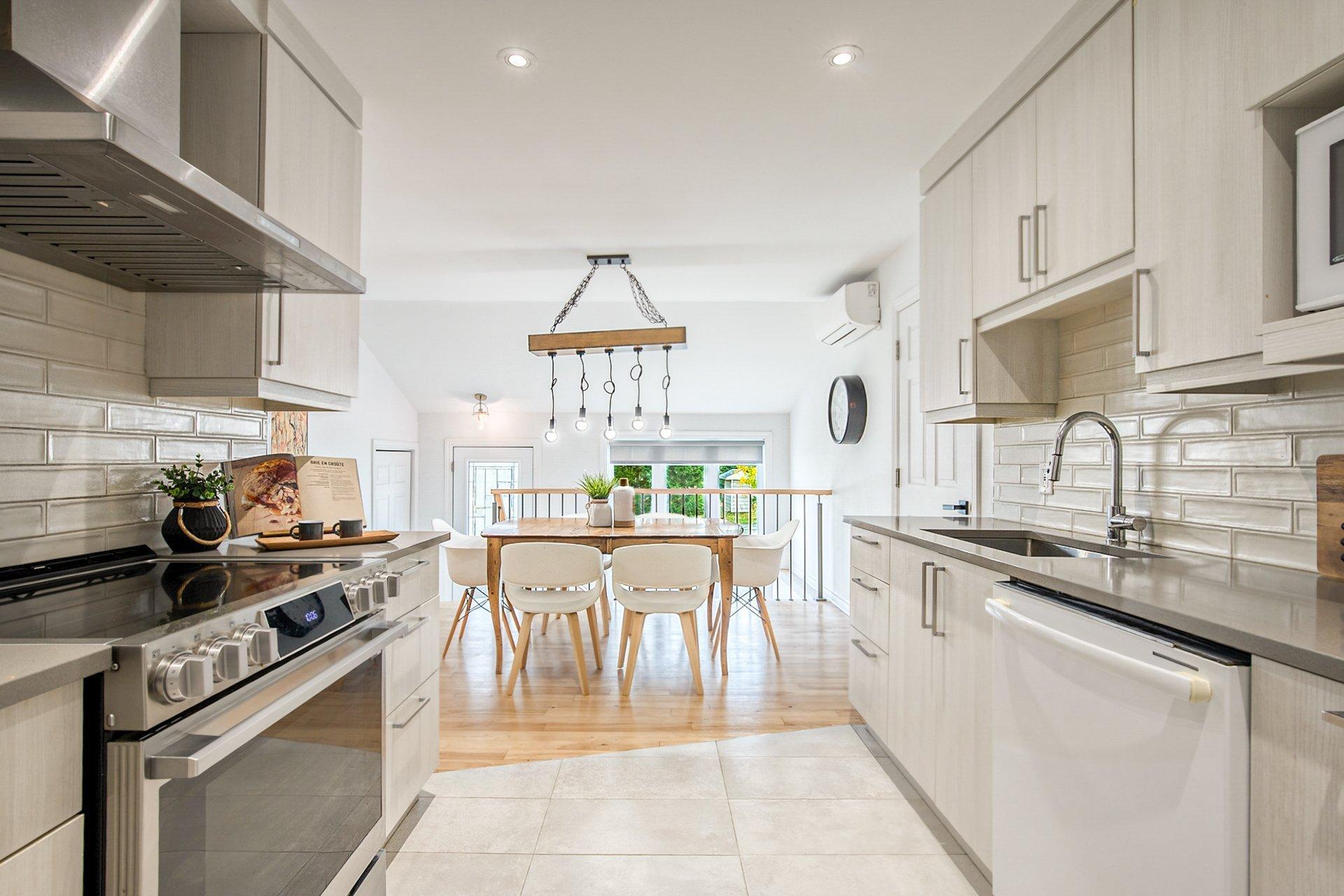 









1387


Rue du Bonheur

,
Saint-Alexandre,




QC
J0J1S0

