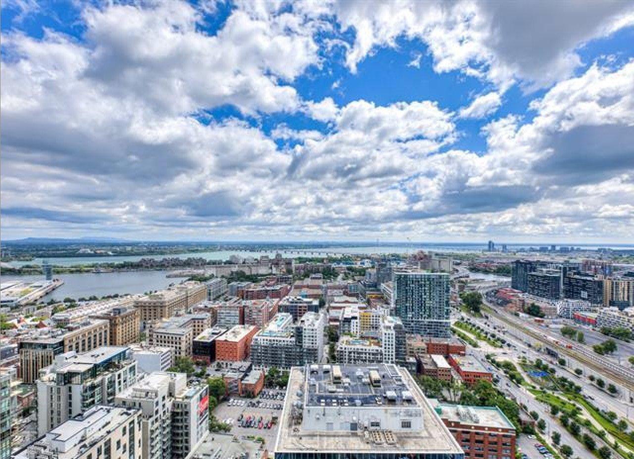 









720


Rue St-Jacques

, 1607,
Montréal (Ville-Marie),




QC
H3C1A1

