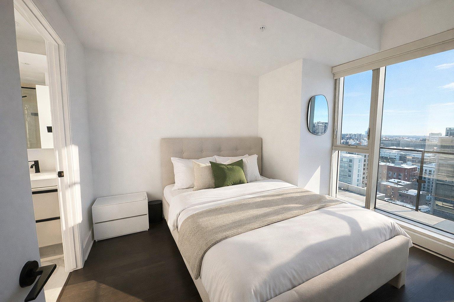 









720


Rue St-Jacques

, 1607,
Montréal (Ville-Marie),




QC
H3C1A1

