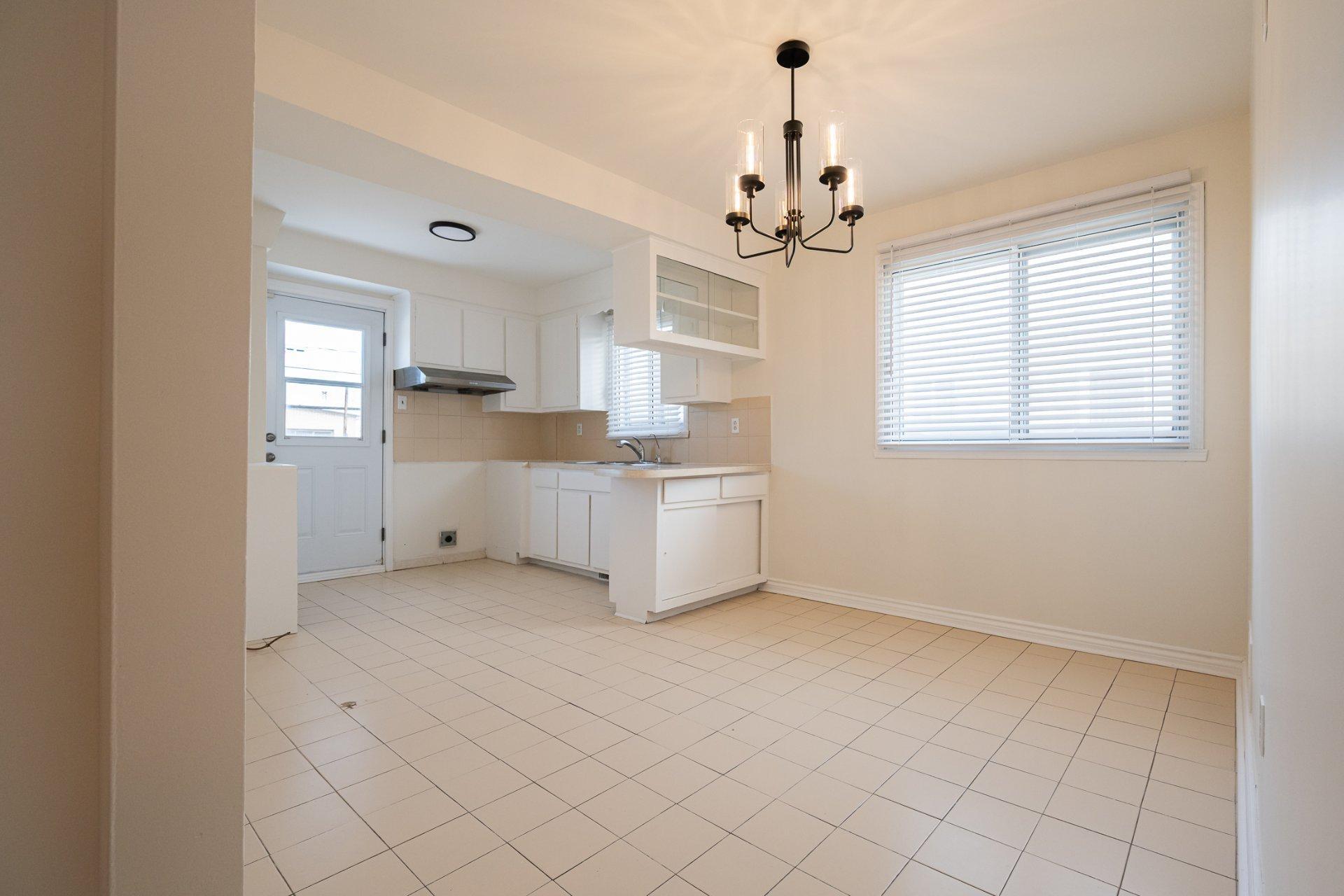 









4477


Boul. Notre-Dame

,
Laval (Chomedey),




QC
H7W1T7

