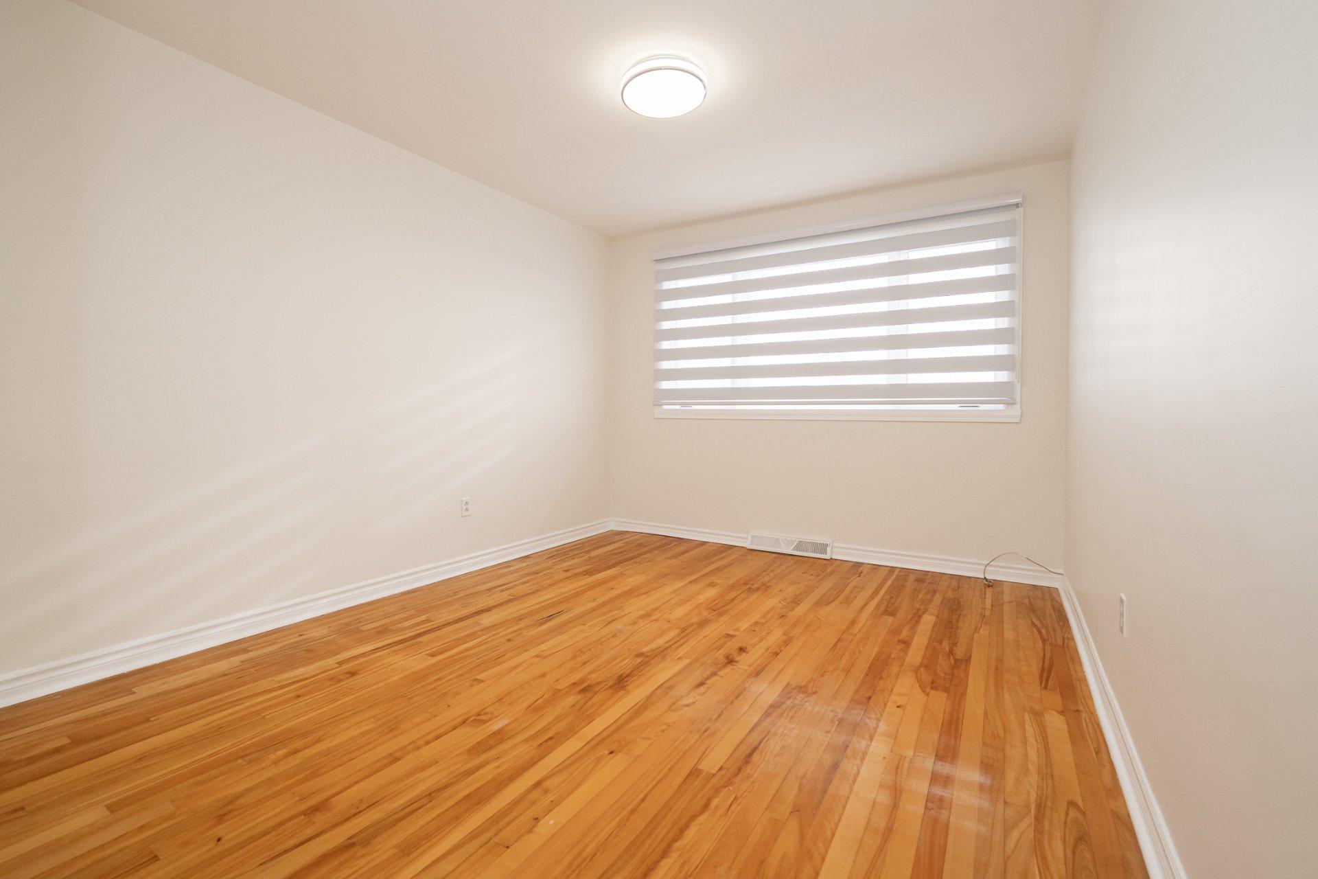 









4477


Boul. Notre-Dame

,
Laval (Chomedey),




QC
H7W1T7

