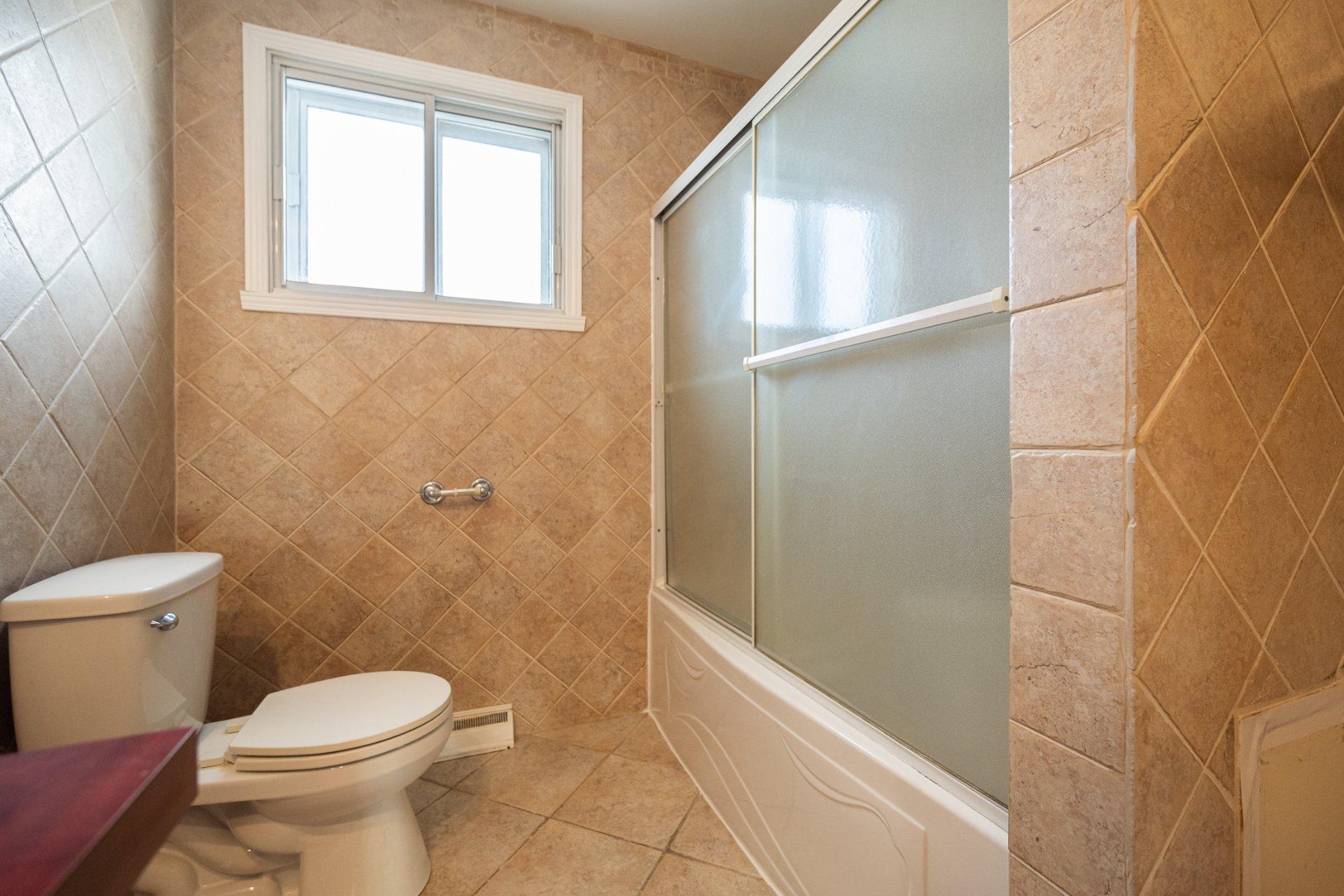 









4477


Boul. Notre-Dame

,
Laval (Chomedey),




QC
H7W1T7

