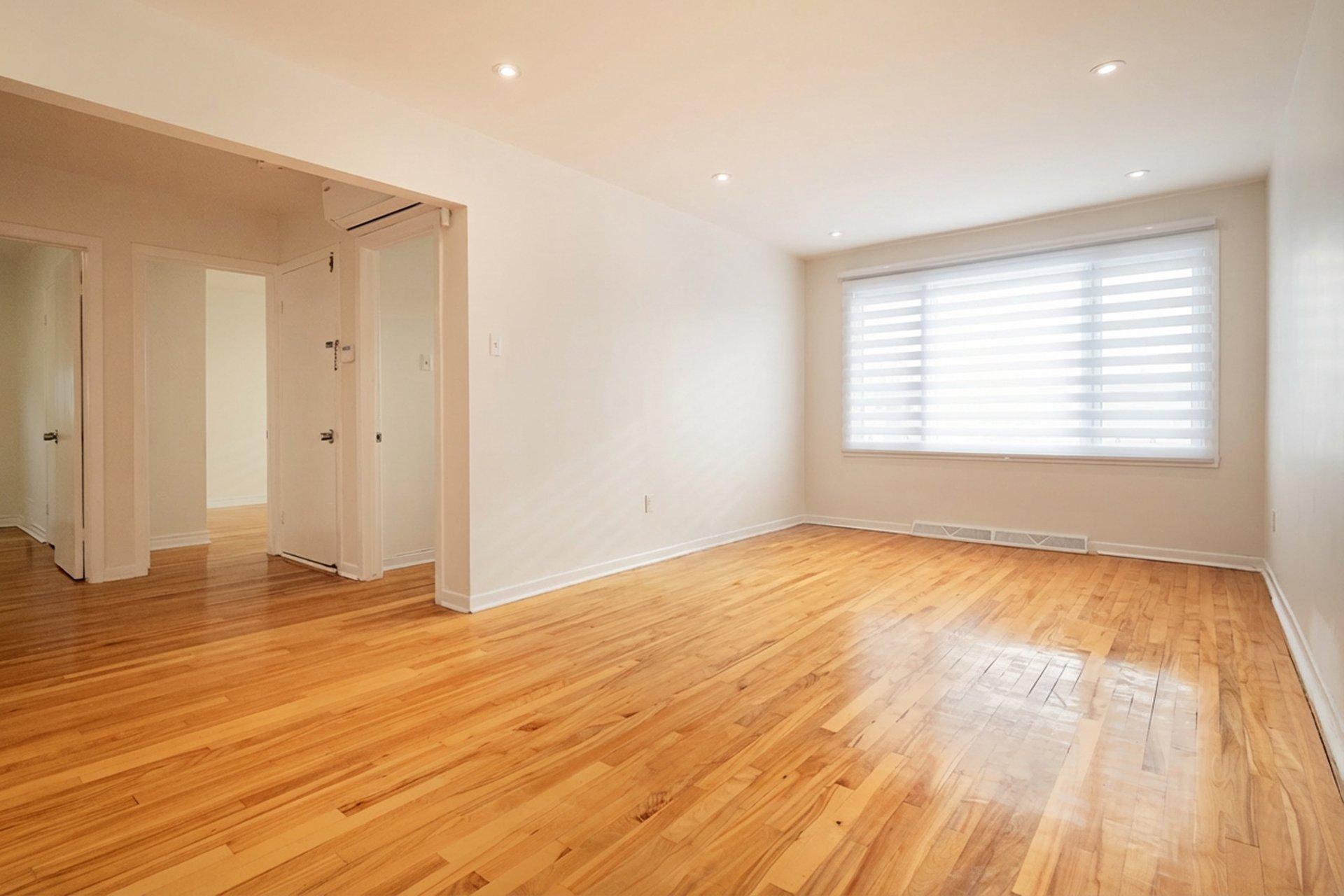 









4477


Boul. Notre-Dame

,
Laval (Chomedey),




QC
H7W1T7

