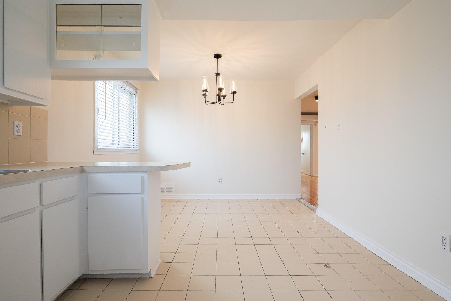 









4477


Boul. Notre-Dame

,
Laval (Chomedey),




QC
H7W1T7

