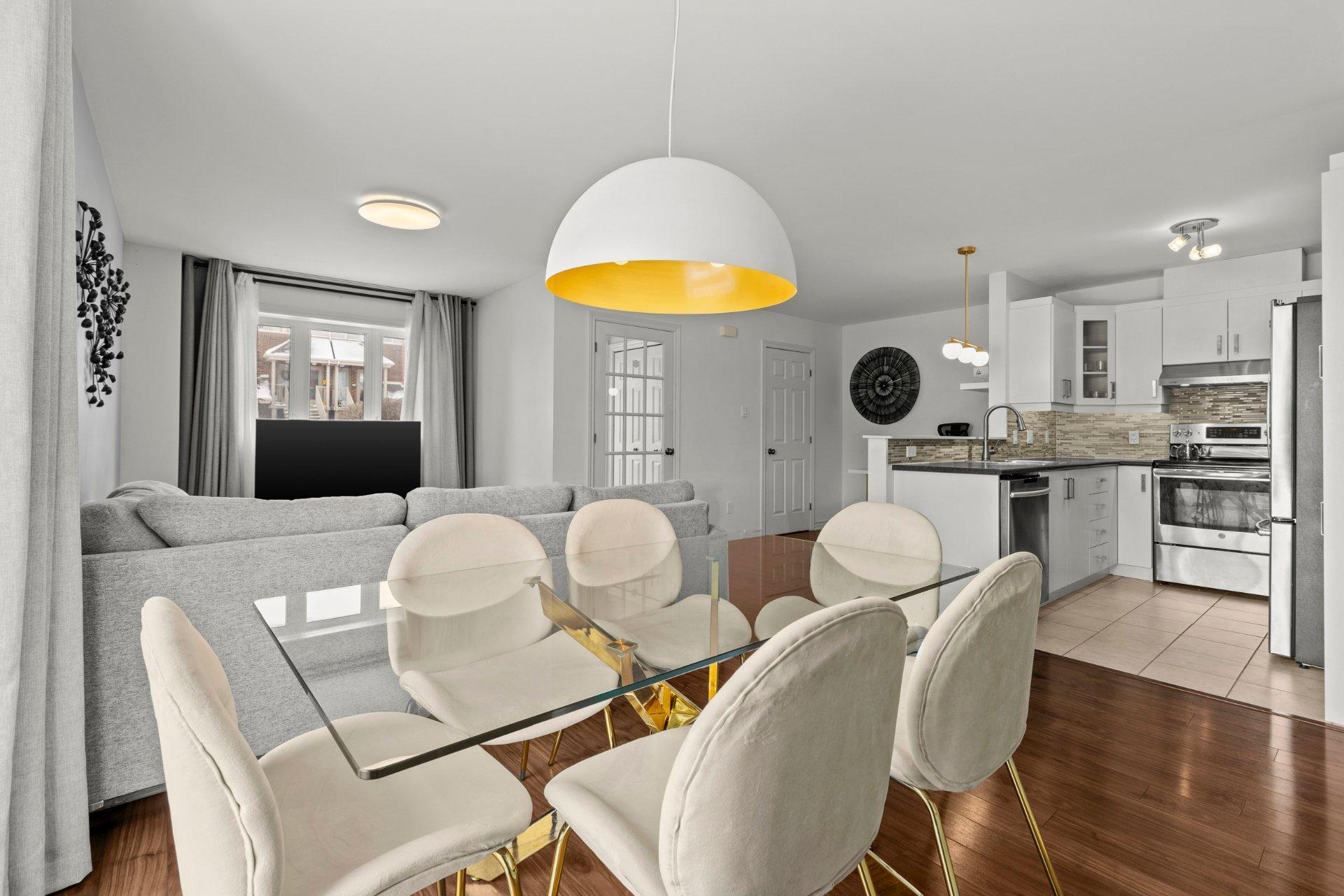 









3760


Boul. Gareau

,
Longueuil (Saint-Hubert),




QC
J3Y0M1

