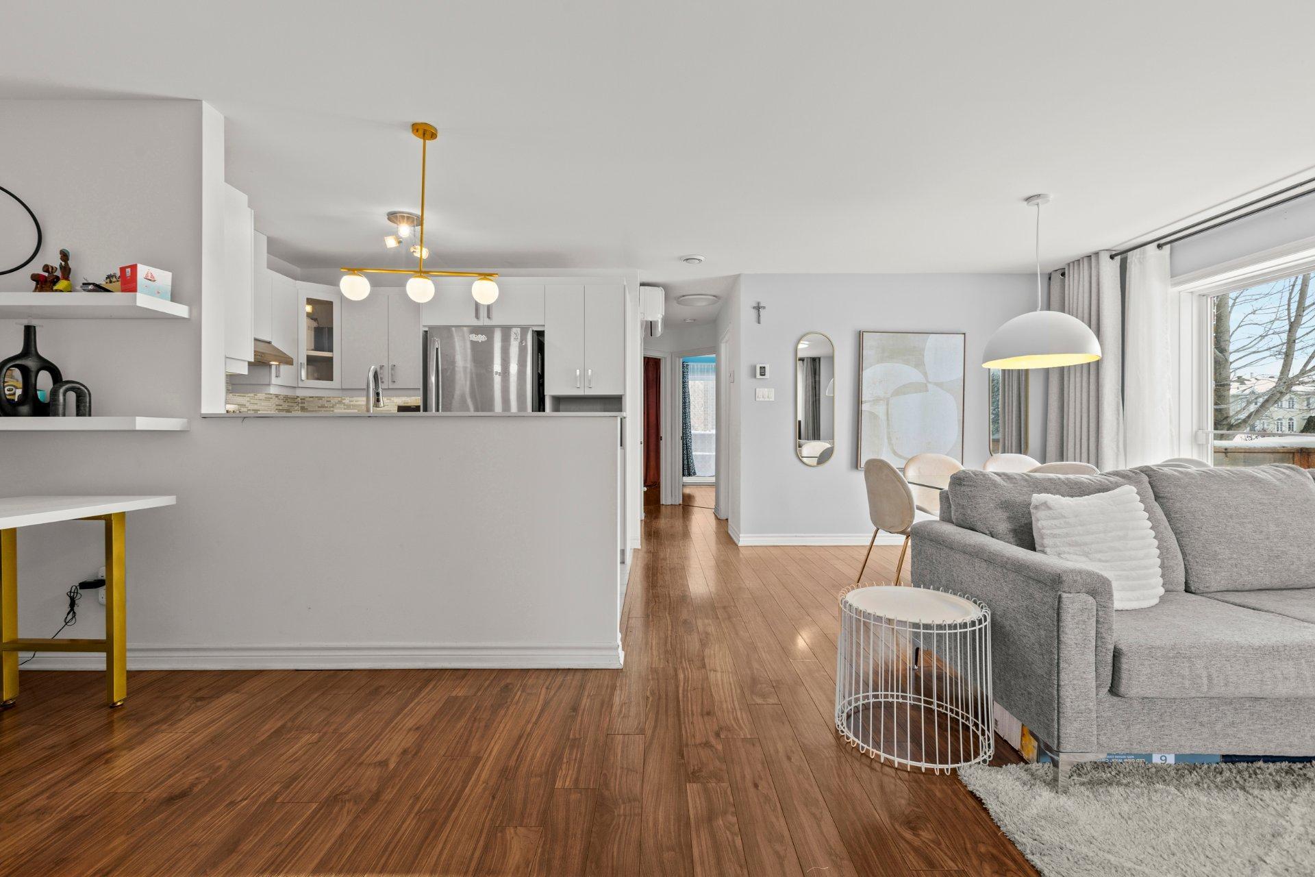 









3760


Boul. Gareau

,
Longueuil (Saint-Hubert),




QC
J3Y0M1

