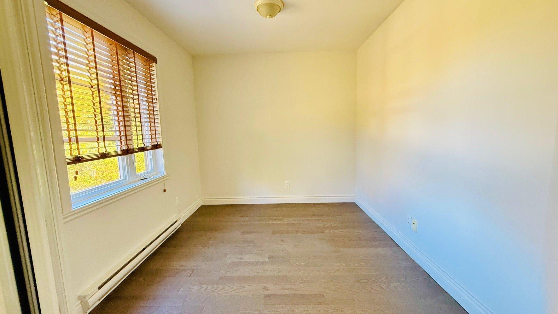 









178


Rue des Tournesols

,
Saint-Colomban,




QC
J5K0E4

