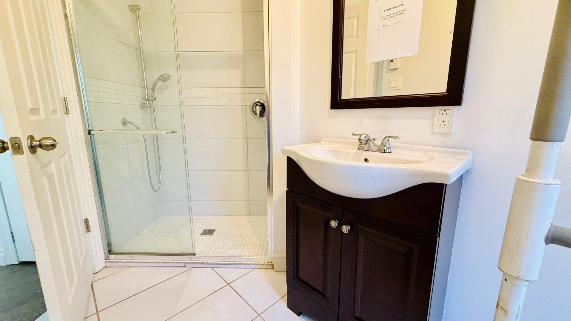 









178


Rue des Tournesols

,
Saint-Colomban,




QC
J5K0E4

